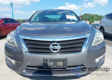2015 Nissan Altima 2.5 S из США, поврежденный, VIN 1N4AL3AP4FC153440